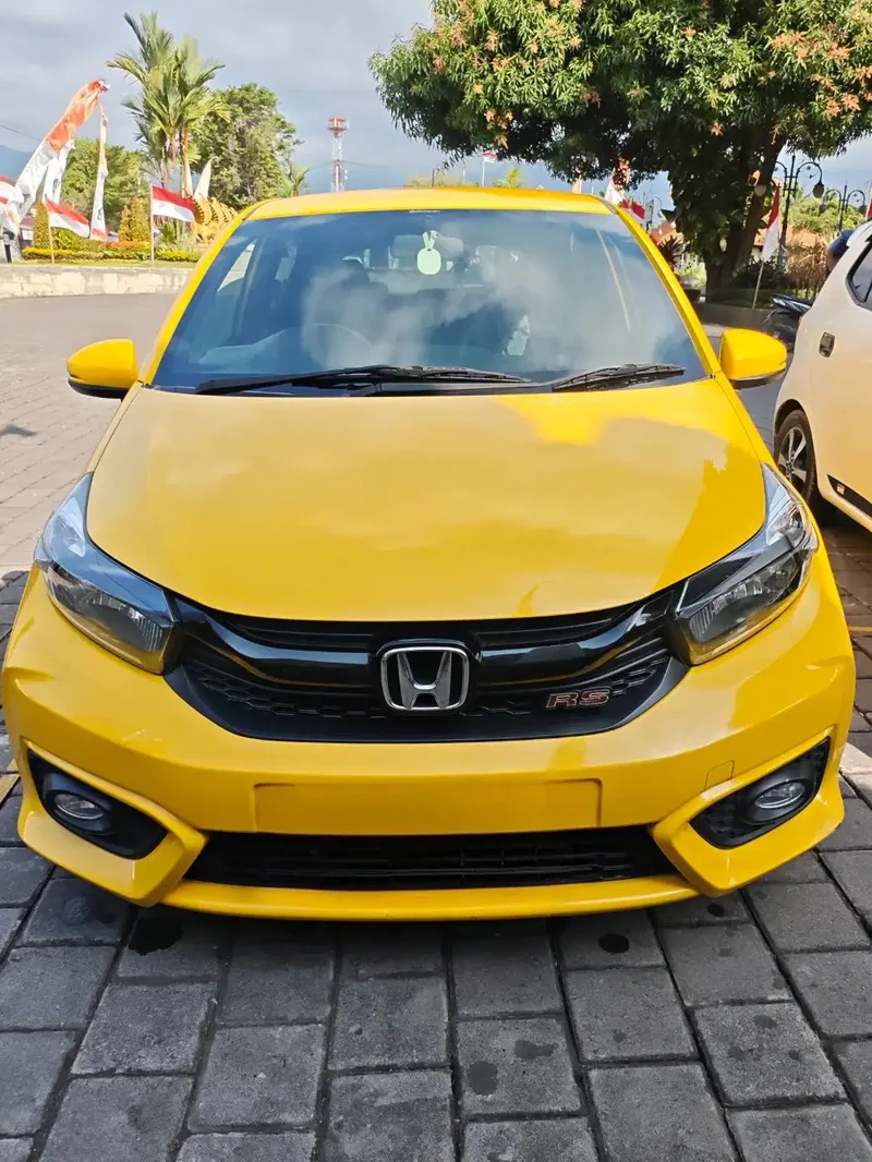 Brio RS 2019 Carnival Yellow - Vehicles in Bali