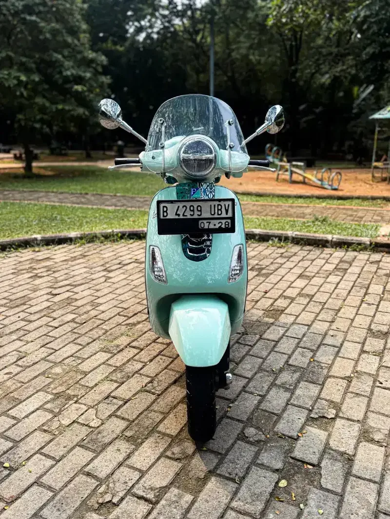 VESPA LX LIMITED BATIK 2022 - TERMURAH - Vehicles in Bali