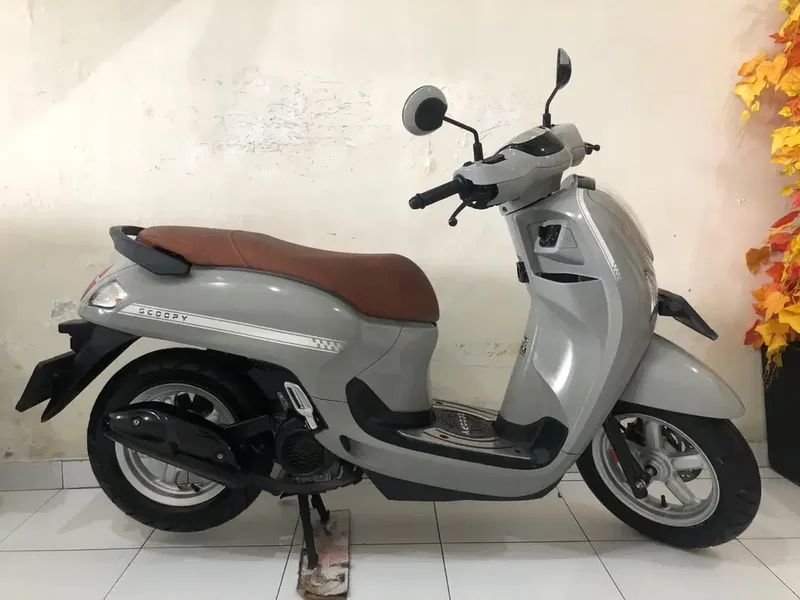Honda Scoopy Keyle Th.2026 grey!! - Vehicles in Bali
