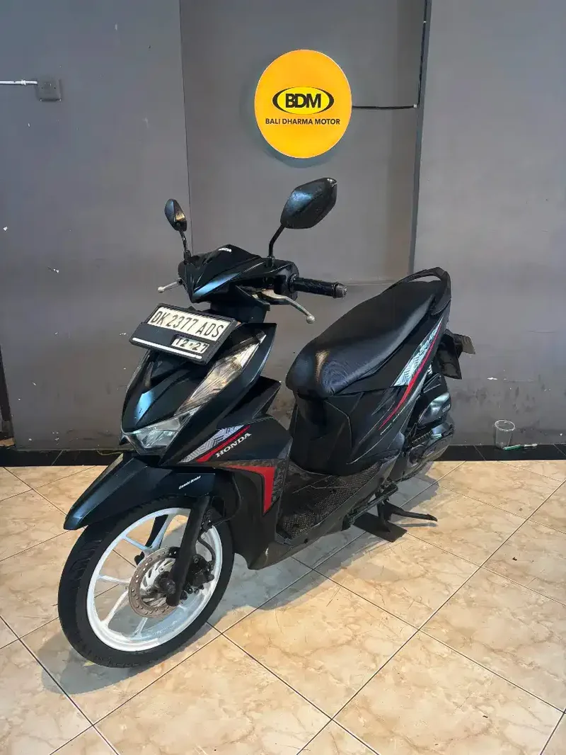 Beat fi thn. 2022 cash. Bali dharma motor - Vehicles in Bali