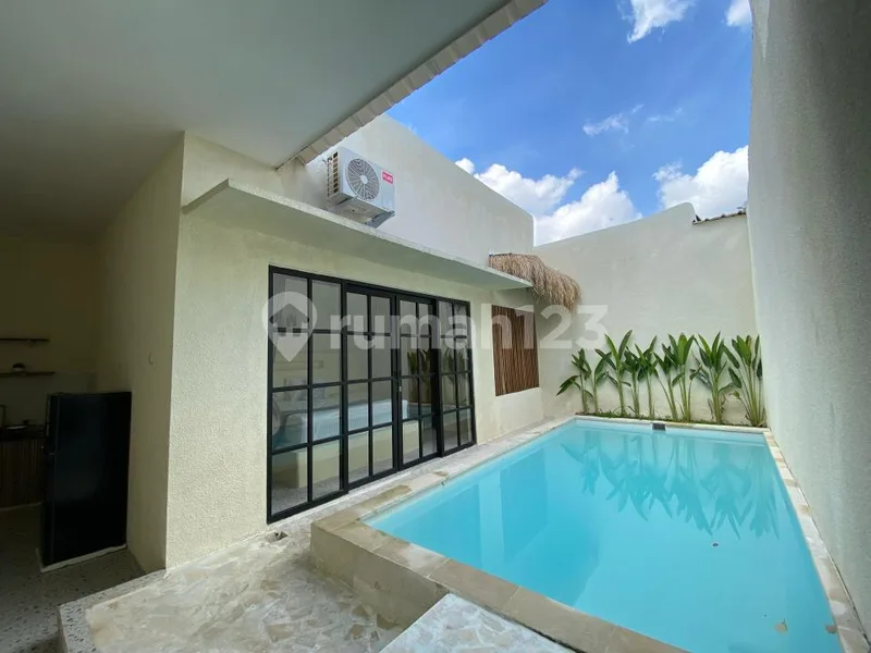 Villa Baru Dengan Gaya Santorini Di Ubud Gianyar Bali - Real Estate in Bali