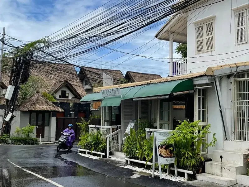 Leased for 5 Years Fully Equipment Restaurant in Seminyak-Kerobokan - Real Estate in Bali
