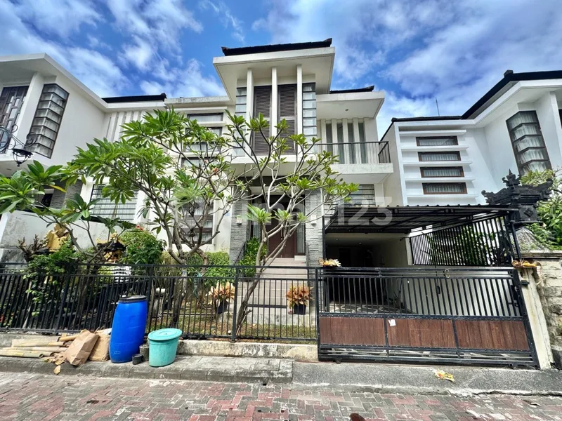 Rumah Cluster Fully Furnished di Tukad Balian Renon Denpasar - Bali in Bali