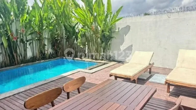 3Br Minimalist Villa With Rice Field Views In Kerobokan - Real Estate in Bali