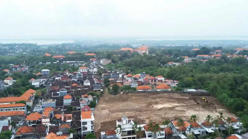 Tanah di lingkungan kampus Udayana, jimbaran - Bali in Bali