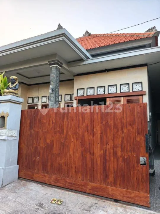 Disewakan Rumah di Denpasar Barat Jl Gunung Agung - Real Estate in Bali