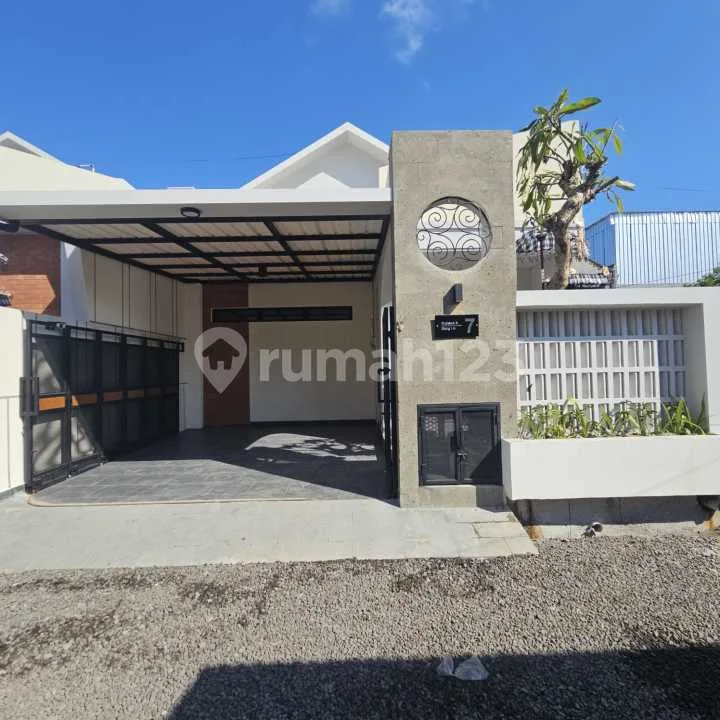 Rumah Minimalis Modern 2 KT di Cekomaria - Denpasar - Bali in Bali