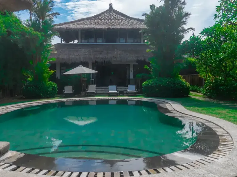 Freehold - Tropical Estate with Huge Garden - Walking Distance to Berawa Beach, Canggu, Bali - Real Estate in Bali