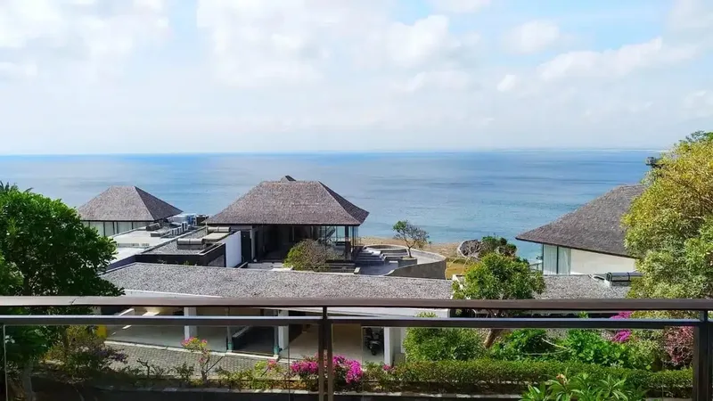 VILLA MEWAH TEPI TEBING PANTAI BALANGAN - Bali in Bali