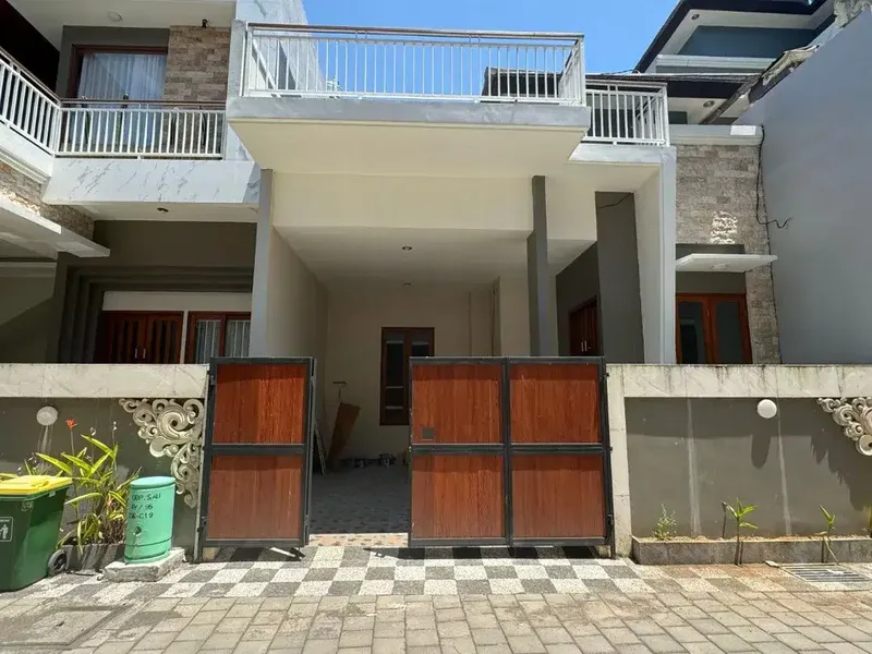 Rumah 1 Lantai di Bypass Sanur Walking Distance ke Pantai Matahari Terbit - Real Estate in Bali