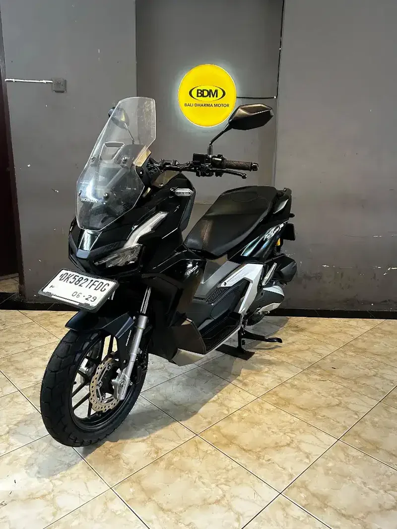 DP 1,2 JT/ BUNGA MENURUN 2% / HONDA ADV 160 TAHUN 2024 - Vehicles in Bali