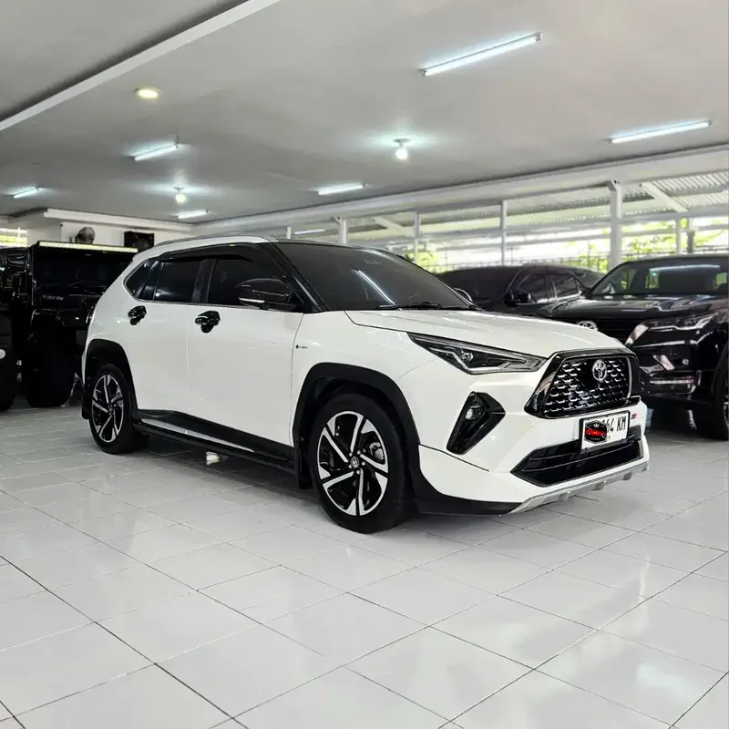 [2024] DP 16jt! Yaris Cross Hybrid EV GR Sport TSS 1.5 2024 bkn 2025 - Vehicles in Bali