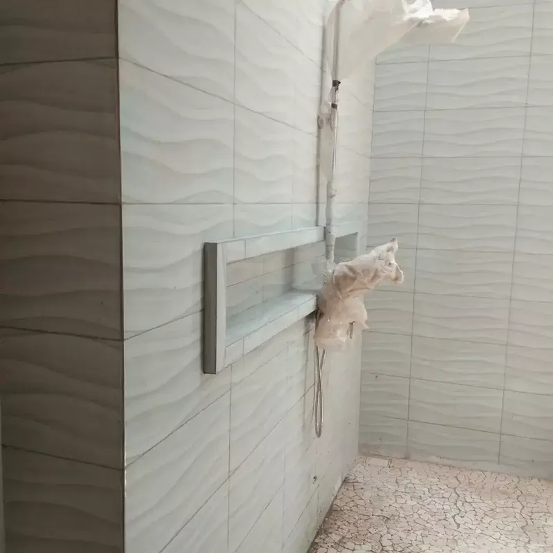 terima jasa pasang keramik batu alam plester aci plafon dll - Home & Garden in Bali