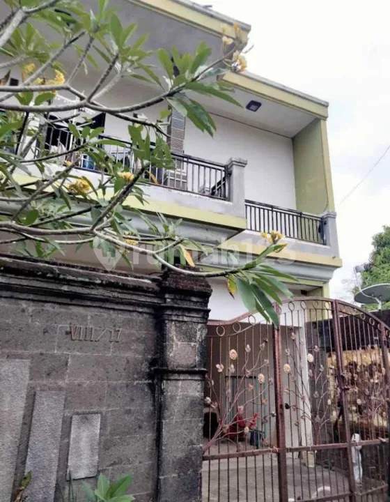 K735 Sewa Rumah Jalan Subak Dalem Gatsu Denpasar Bali Dekat Ayani Dalung Kerobokan Living World - Real Estate in Bali