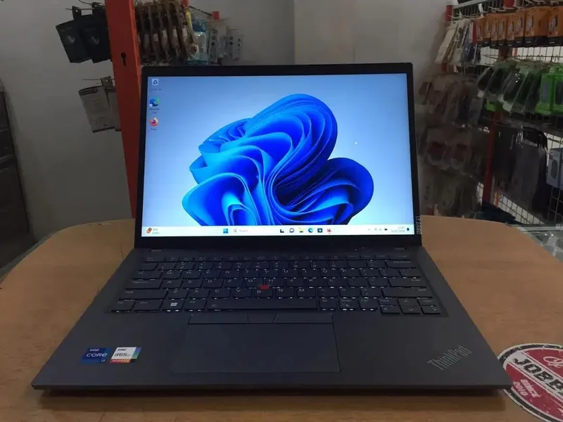 Lenovo ThinkPad T14S G3 Core i7Gen12 Ram 16GB SSD 512GB Slim Mulus - Electronics in Bali