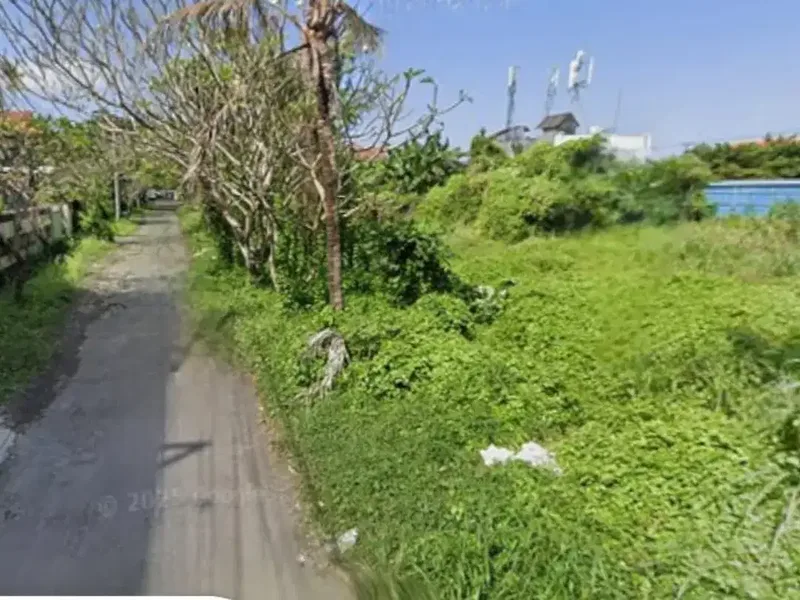 Dijual tanah bagus di jalan dewi madri renon - Real Estate in Bali