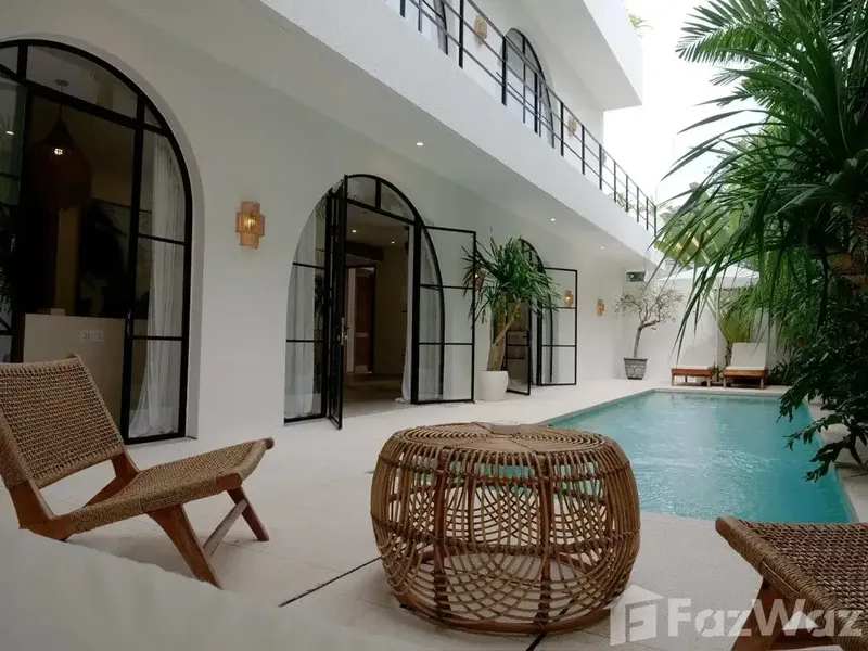 6 Bedroom Villa for sale in Kerobokan, Bali - Real Estate in Bali