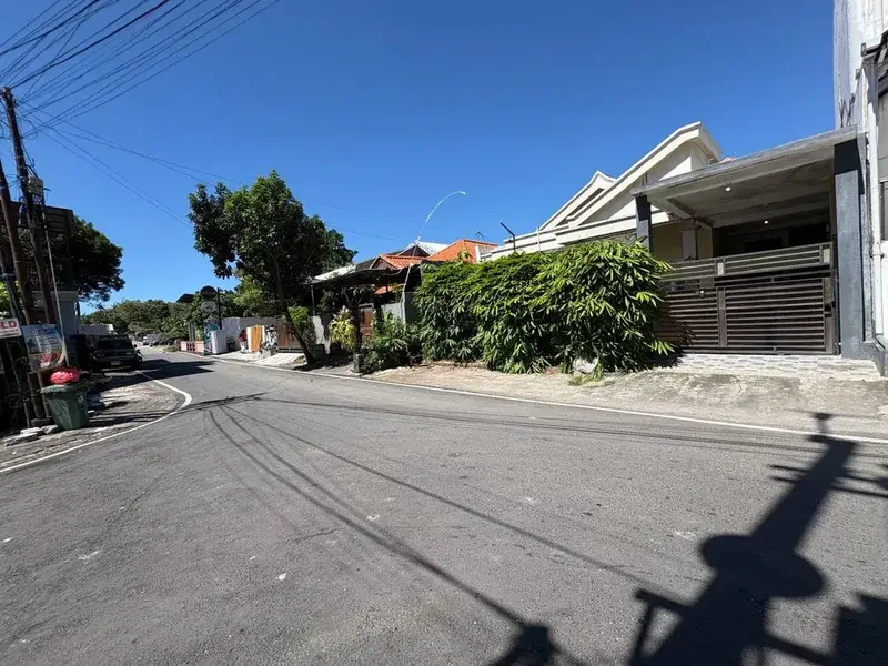 Dijual Rumah Tempat Usaha Dekat Jalan Utama Batur Raya Taman Griya Jimbaran Bali - Real Estate in Bali