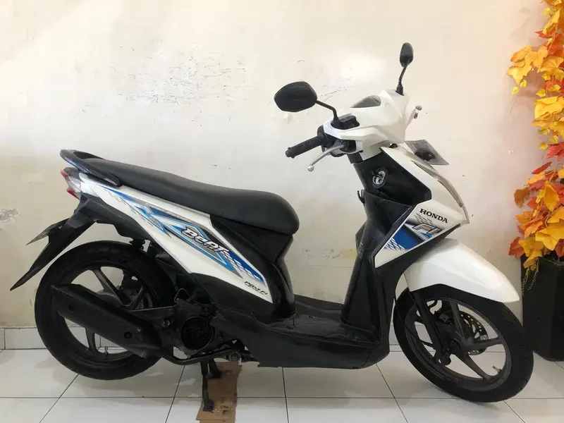 Honda Beat Fi Th.2014 putih!! - Vehicles in Bali