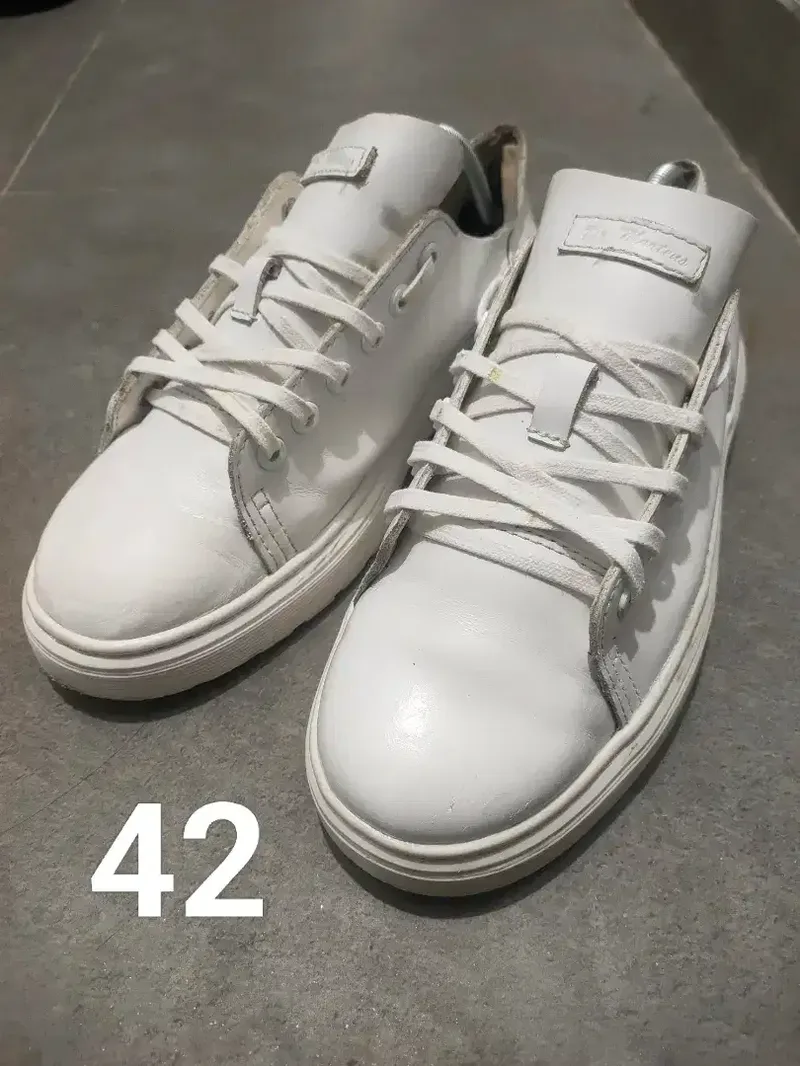 Docmart Dante uk42 fullwhite - Fashion in Bali