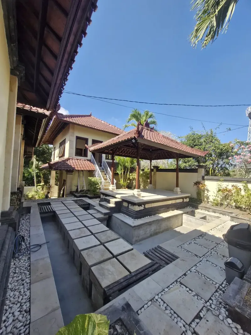Dijual Villa Dekat Pantai Melasti, Ungasan - Real Estate in Bali