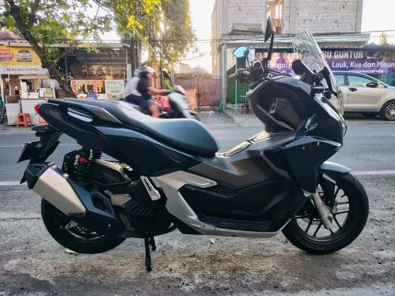 Adv 160 hitam Deva motor - Vehicles in Bali