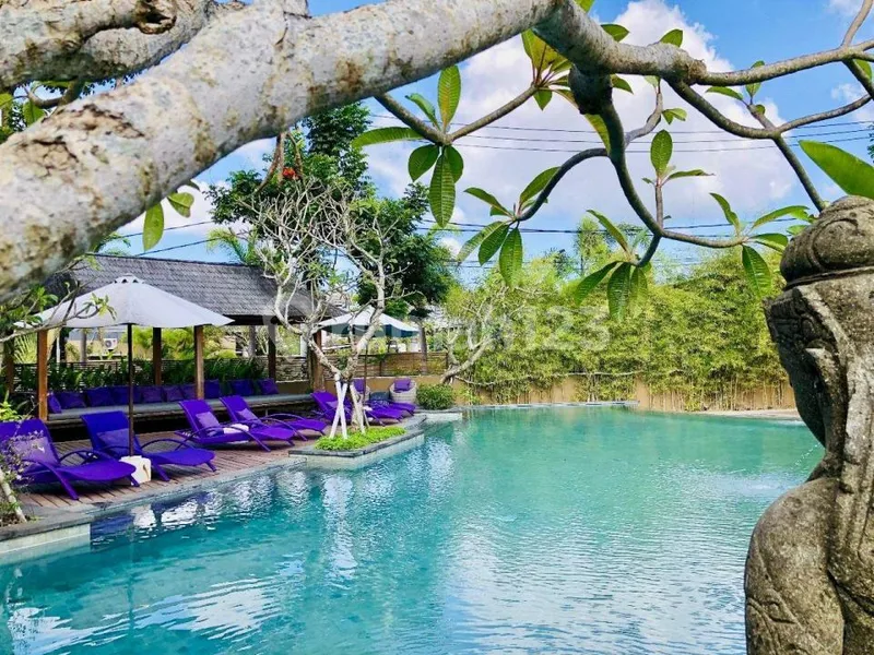 Rumah Elegan Semi Villa - Lokasi Strategis & Lingkungan Eksklusif - Bali in Bali