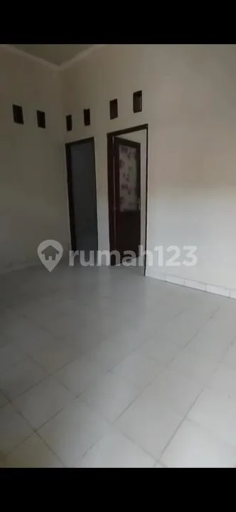 Disewakan Rumah 1 Lantai Tengah Kota Denpasar Selatan - Bali in Bali
