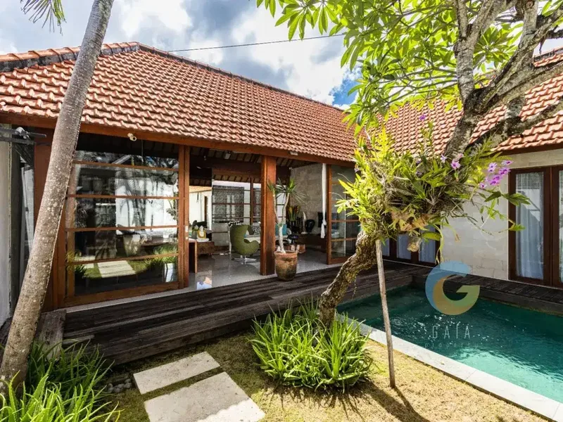 Disewakan 2 Bedroom Villa Di Kerobokan - Real Estate in Bali