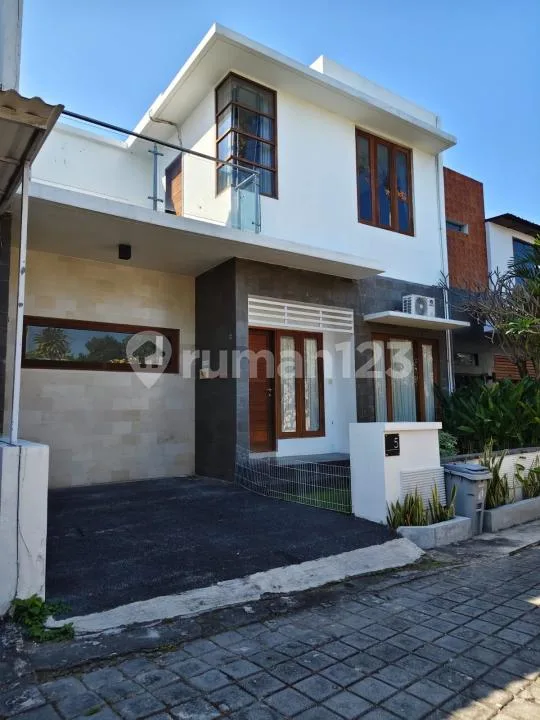 Di Sewakan Rumah Lantai - Real Estate in Bali