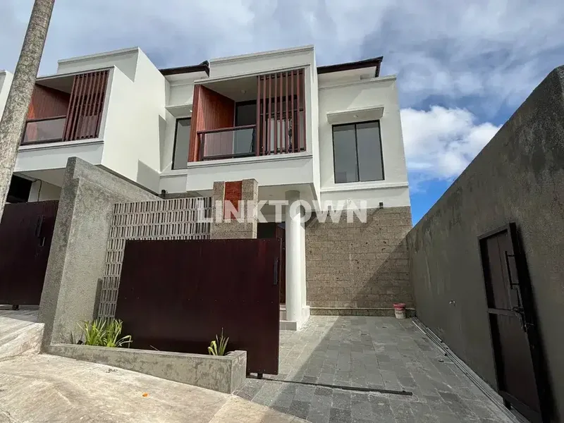 Dijual rumah modern tropis siap huni lokasi sangat strategis terletak di Jalan Saridana, Denpasar - Real Estate in Bali
