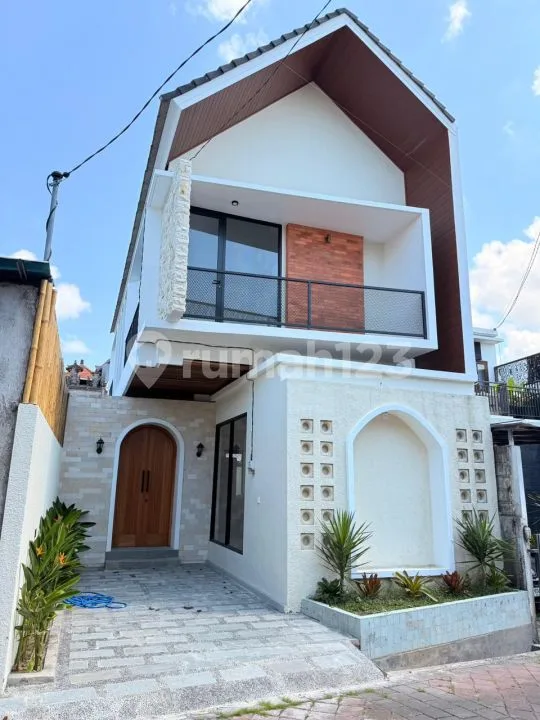 Dijual Villa Baru di Pegending Canggu Bali - Private Pool - Bali in Bali