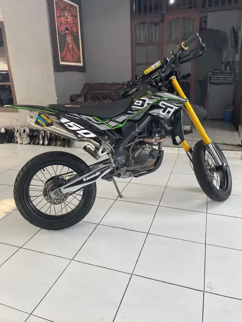 D tracker super moto 2012 - Vehicles in Bali