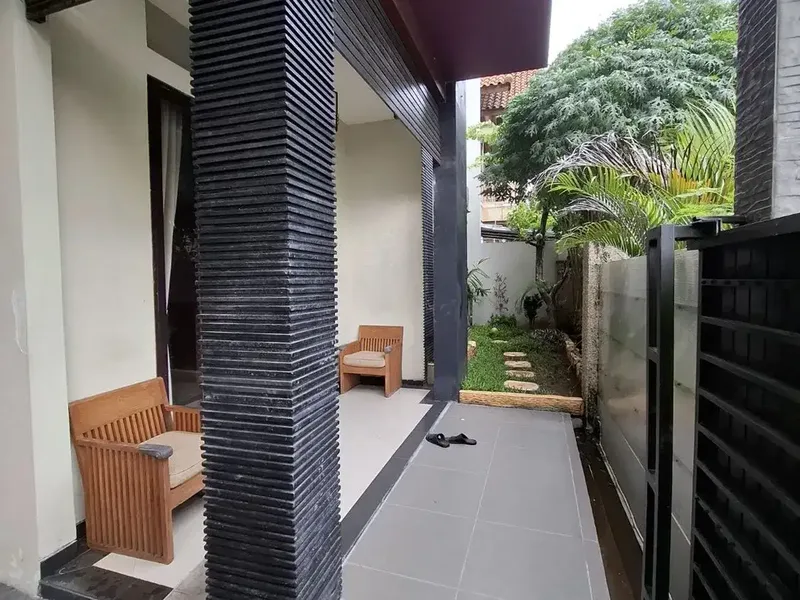 RUMAH SEWA 2LT, 4KT, HANYA 187JT. DEKAT KE TSM MALL, JB SCHOOL, AIS SCHOOL, SUNSET RD, SEMINYAK - Real Estate in Bali
