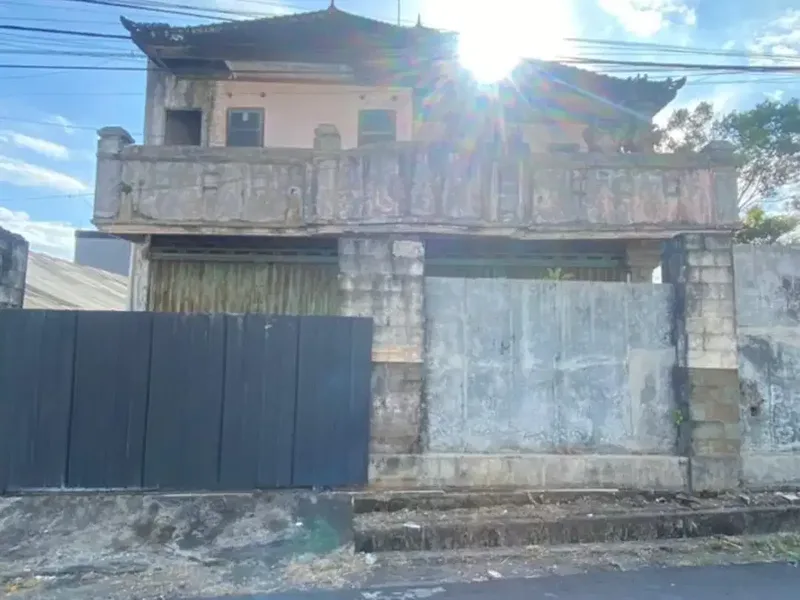 RUMAH 2 LANTAI DI GATSU BARAT PADANGSAMBIAN DENPASAR DEKAT RS - Real Estate in Bali