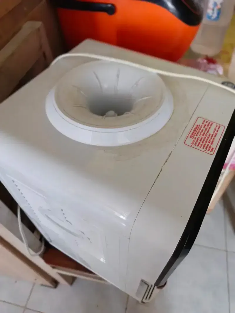 Dispenser Bekas - Home & Garden in Bali