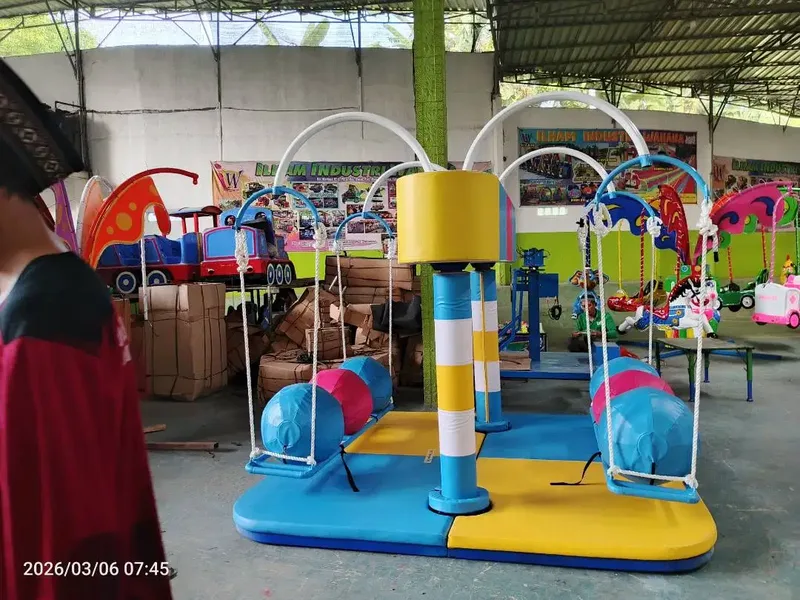 softplay playground indoor anak - peanut swing , coconut palm tree - Other in Bali