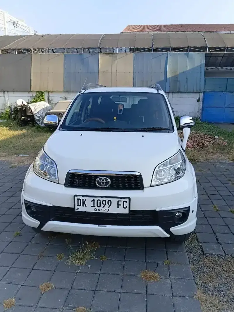 Toyota Rush 1.5 S TRD Matic 2014 Putih 1 Nama Odo 96 Rb - Vehicles in Bali