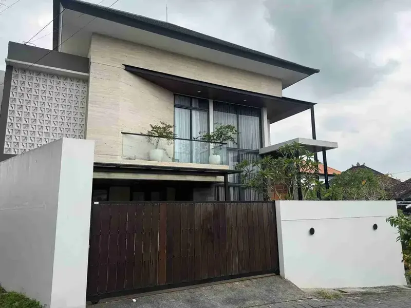 RUMAH MEWAH TUNJUNG TUTUR VIEW SAWAH
JUAL RUMAH SEMI VILLA MODERN MINIMALIS 
LOKASI AREA JALAN TUNJUNG TUTUR PAGUYANGAN DENPASAR UTARA - Bali in Bali