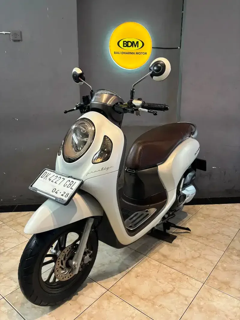 Honda Scoopy fi 2023 cash. /Krecit Bali dharmo motor - Vehicles in Bali