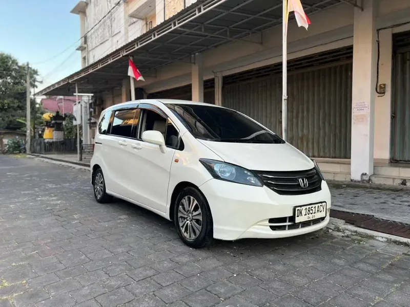 Freed psd 2010 matic - Vehicles in Bali