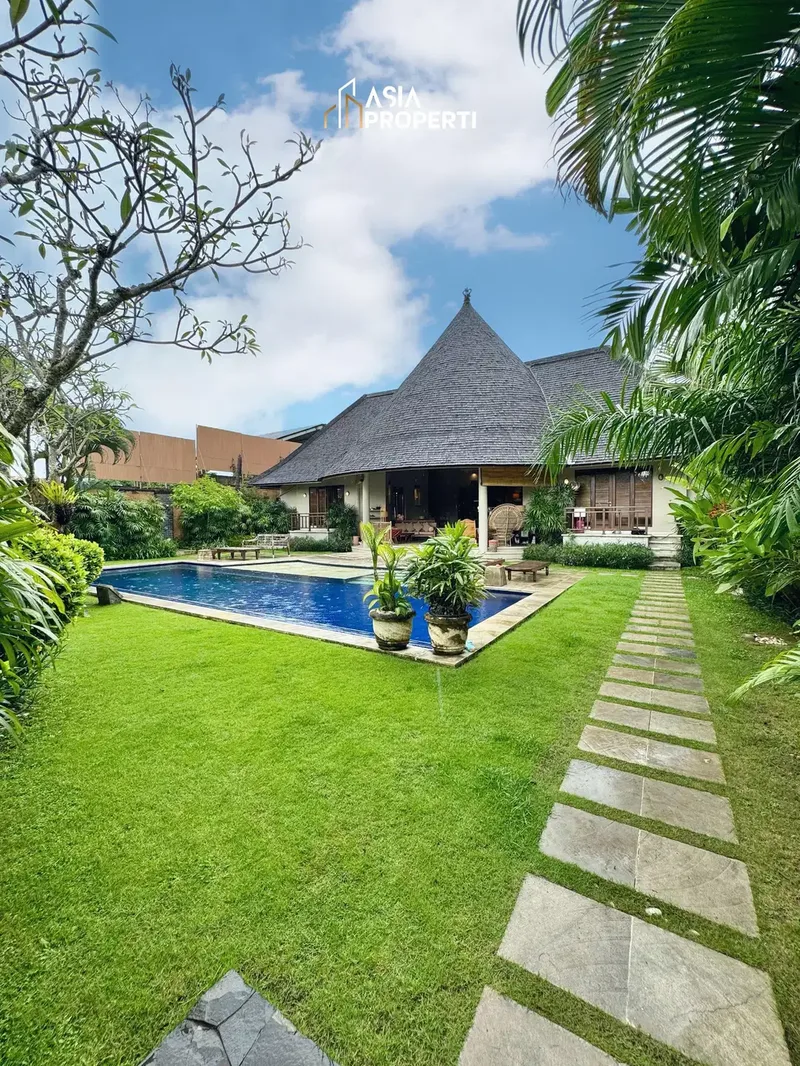 Dijual Villa Tropis Seminyak Bali – 3BR Ensuite, One Gate, Dekat W Hotel & Potato Head - Real Estate in Bali