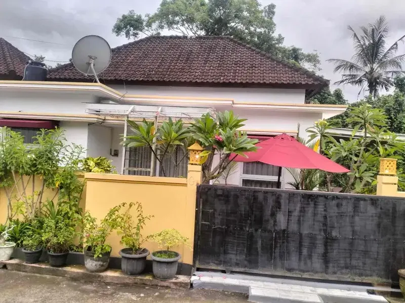 SEMI VILLA RIVERSIDE

BANGUNAN LANTAI I DEKAT PANTAI KEDUNGU - Bali in Bali