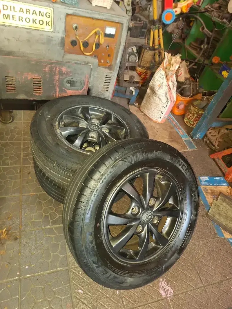 Velg Ban R14 exs Avanza - Vehicles in Bali