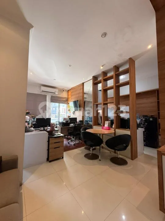 Dijual Ruko Bangunan 2 Lantai Cocok Jadi Kantor / Hunian Rumah - Real Estate in Bali