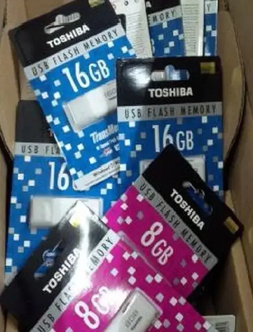 Flashdisk Toshiba 8 GB dan 16 GB - Electronics in Bali
