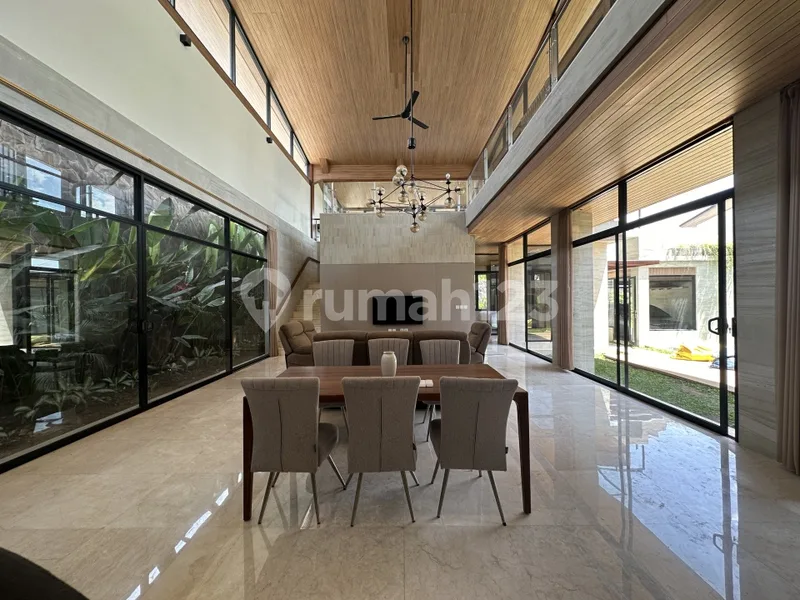 Vila Mewah SHM 4 Bedroom Fully Furnished Near Beach Sanur - Real Estate in Bali