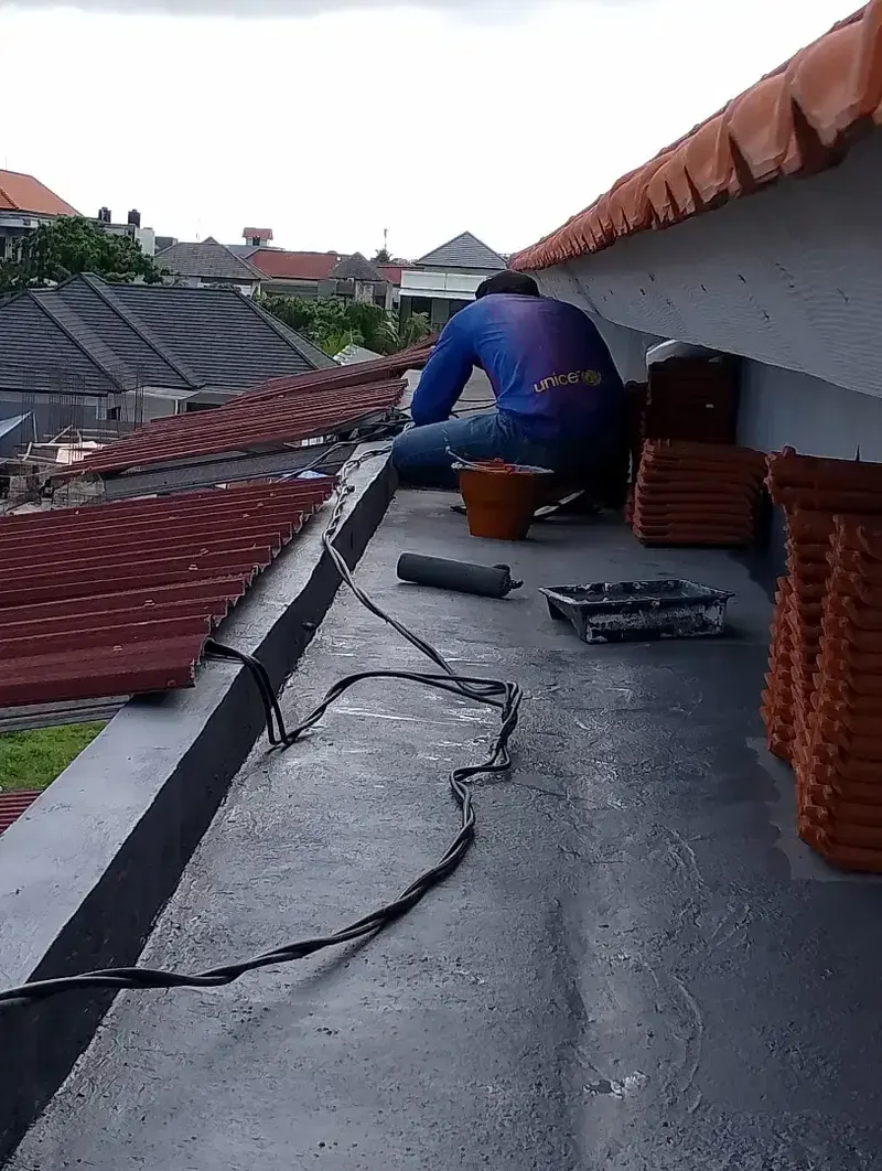 Jasa tukang atap bocor renovasi bangunan & cat diding - Services in Bali