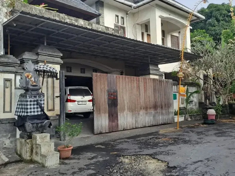 Rumah Minimalis 4Kamar Karang Sari Gantsu Denpasar - Bali in Bali