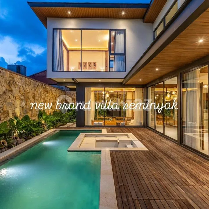 Luxury Villa Private Pool di Seminyak, Bali - Real Estate in Bali